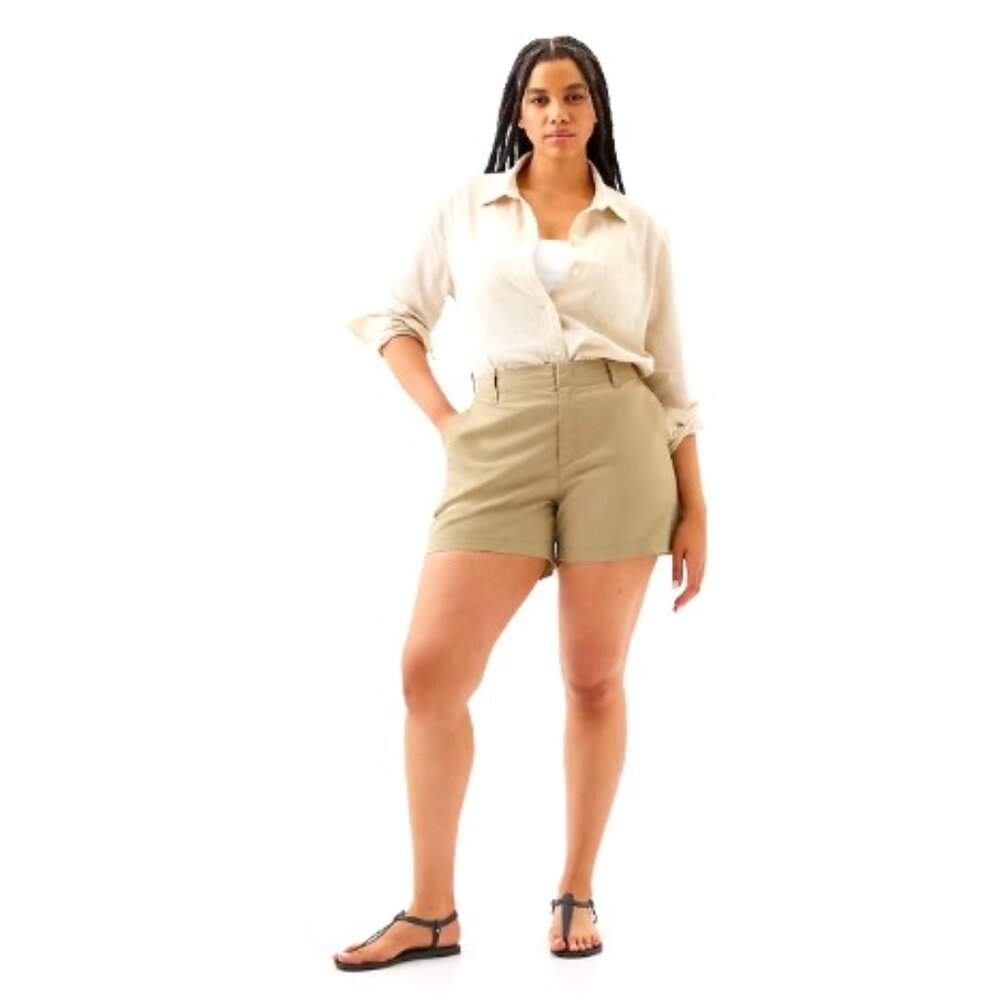 Gap Women's Khaki Shorts Classic Mid Rise Stretch 5" Inseam Size 16 NWT